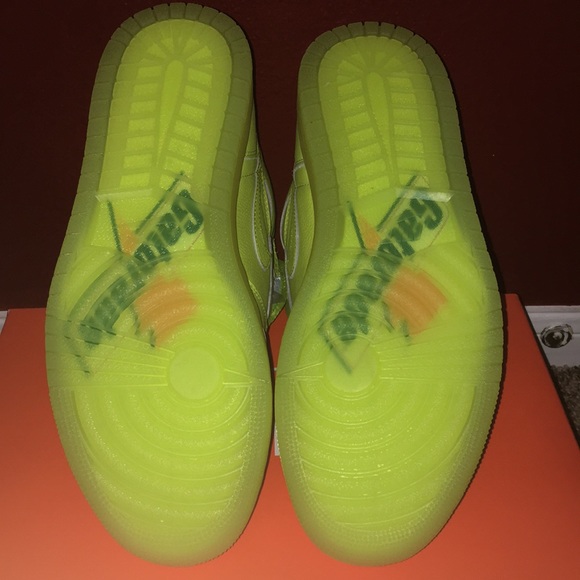 Jordan 1 Gatorade cyber - Picture 3 of 6